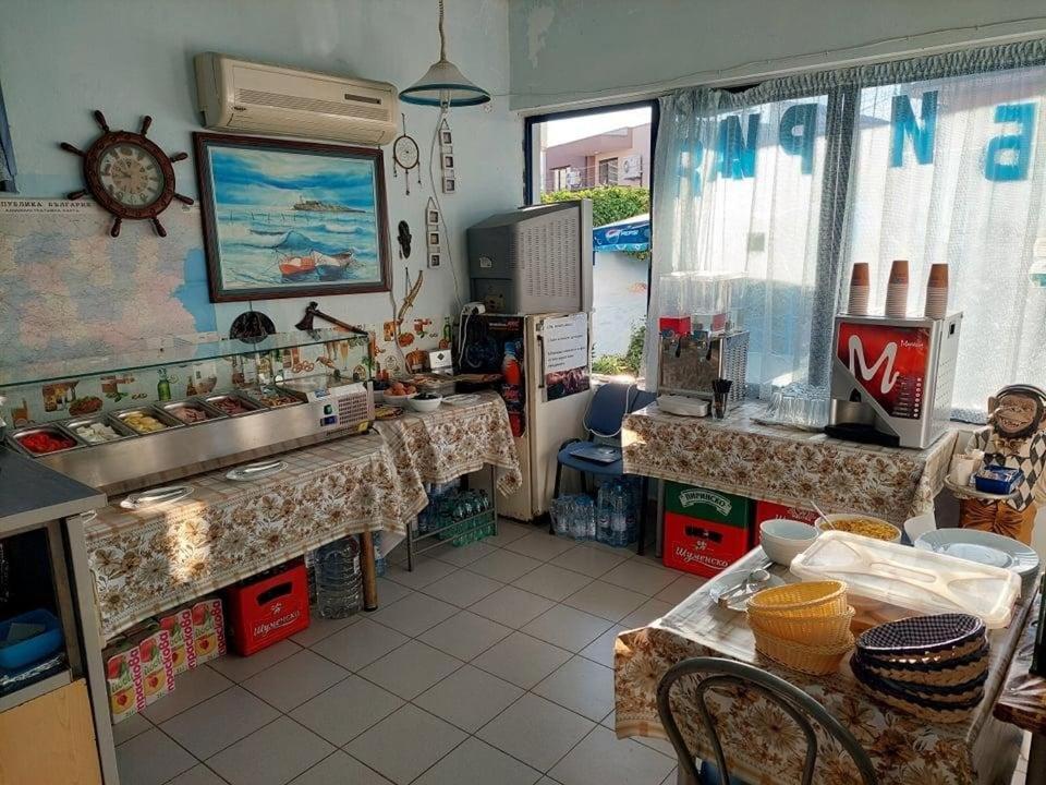 Хотел Елисей Chernomorets Ngoại thất bức ảnh